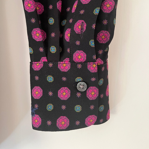 Levi’s Women’s Polka Dot Blouse (Size Medium) - Picture 3 of 4